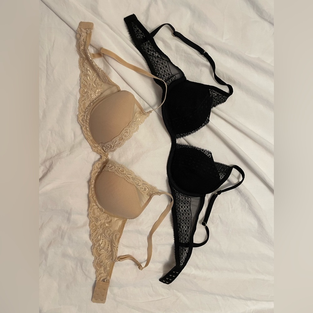 Bras - Picture 2 of 3
